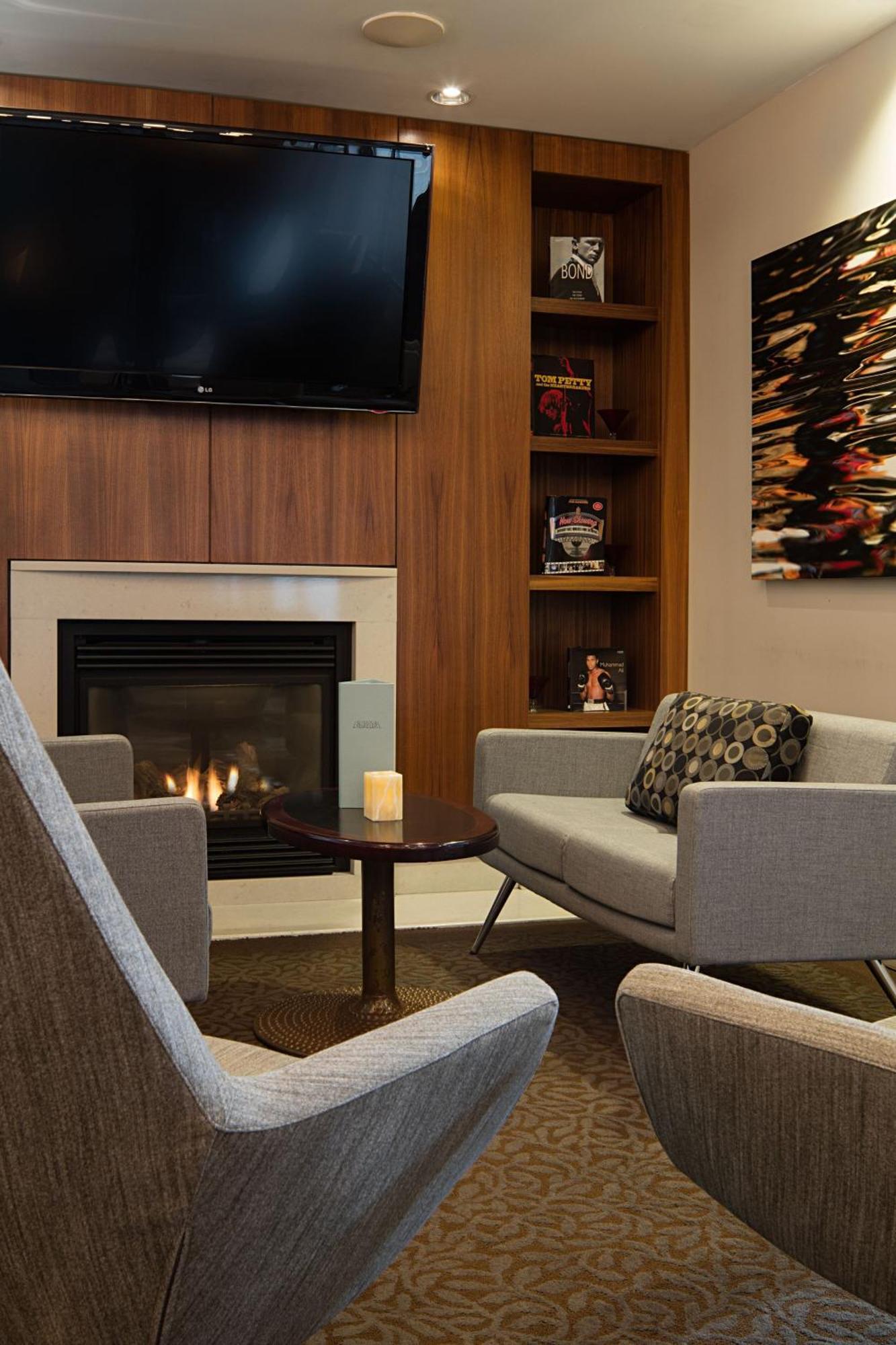 Delta Hotels By Marriott Edmonton South Conference Centre Extérieur photo