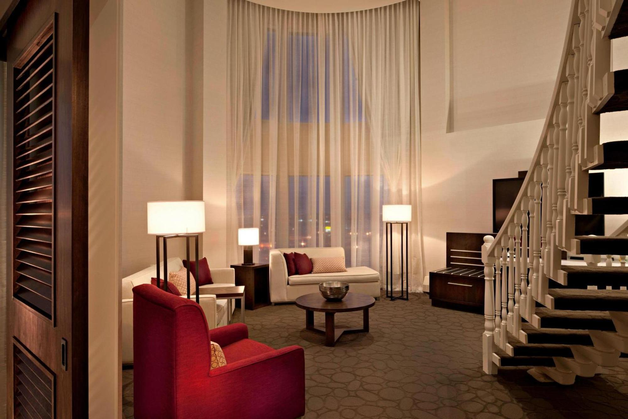Delta Hotels By Marriott Edmonton South Conference Centre Extérieur photo