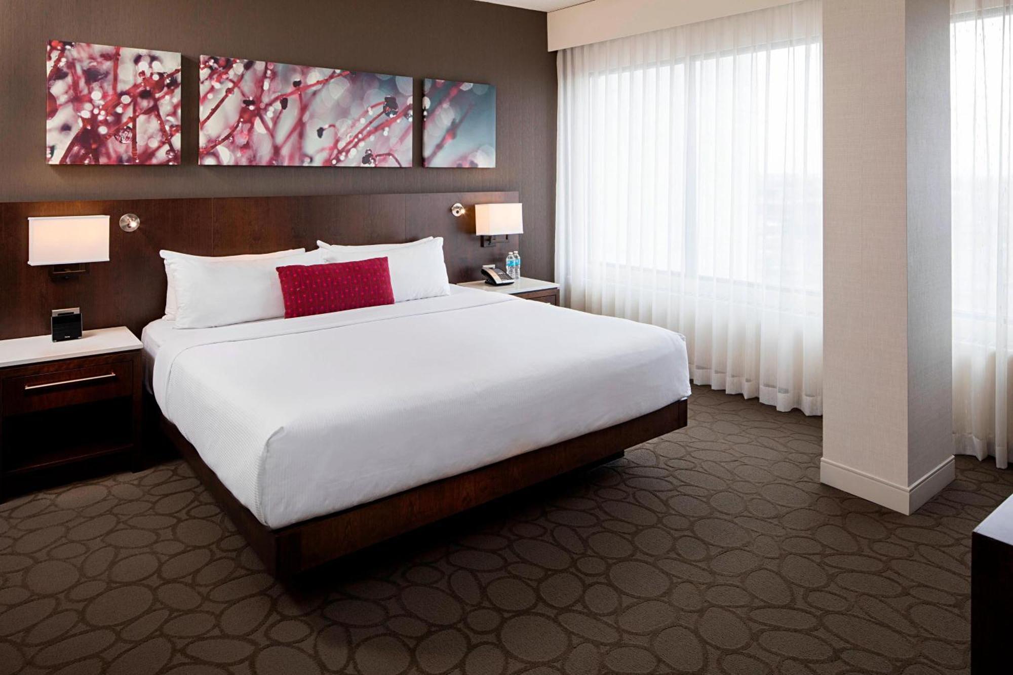 Delta Hotels By Marriott Edmonton South Conference Centre Extérieur photo