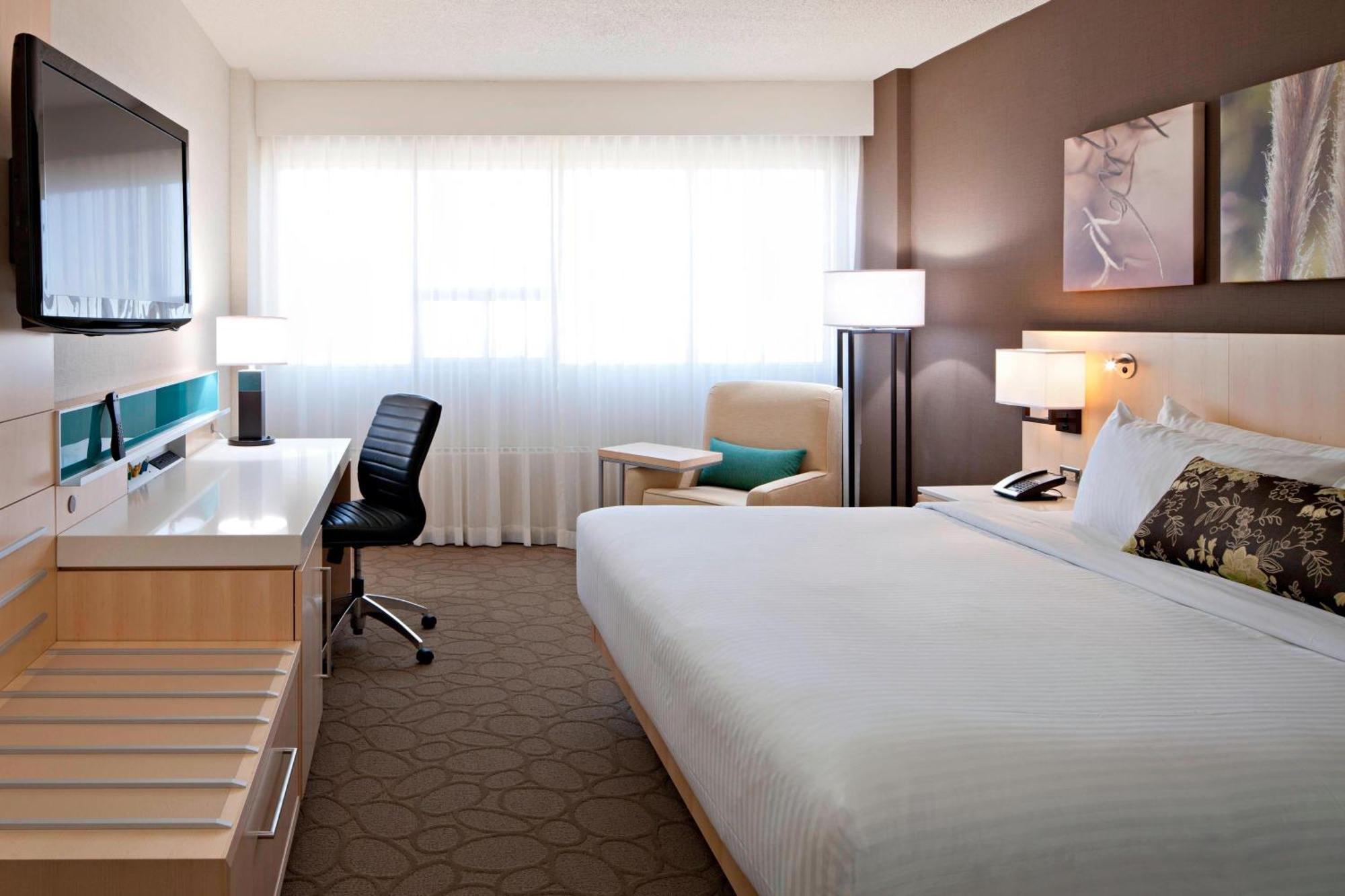 Delta Hotels By Marriott Edmonton South Conference Centre Extérieur photo