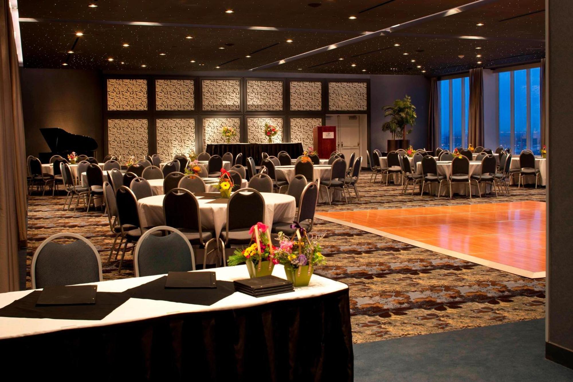 Delta Hotels By Marriott Edmonton South Conference Centre Extérieur photo